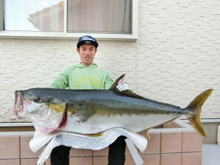 オールウェイク108モンスター バトルで釣り上げた30キロオーバーのヒラマサ
