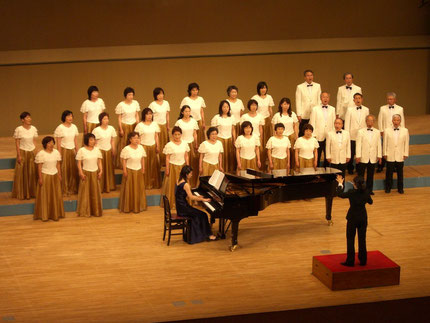 2009．6.7　湘南合唱祭に初めて参加。　「緑の森よ」ほかを演奏