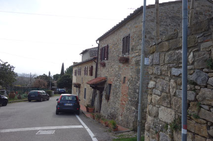 Die Hauptstraße von San Filippo