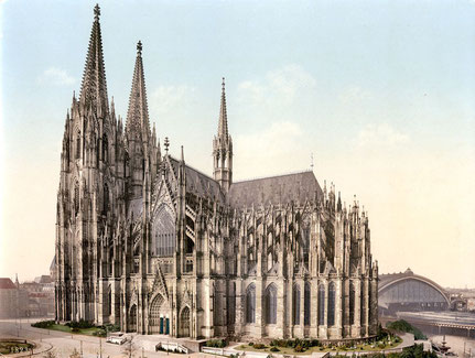 Braucht der Kölner Dom einen Vollwärmeschutz, wie das Erzbistum Berlin es für die St. Hedwigs-Kathedrale plant ?