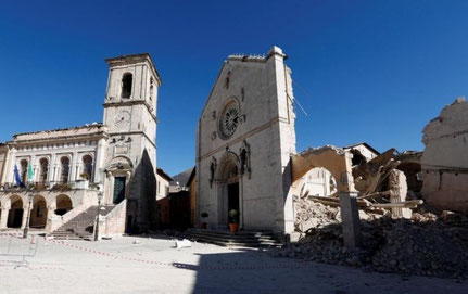 Basilika des Hl. Benedikt in Norcia (Italien) nach dem Erdbeben