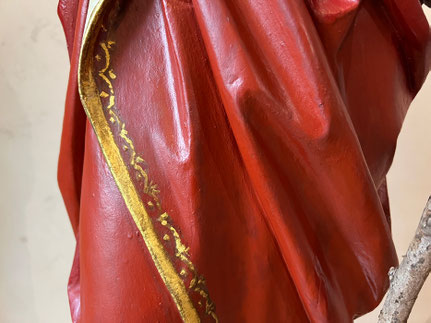 Historische Figur aus Lindenholz vom Fachmann restauriert. Jetzt anfragen!