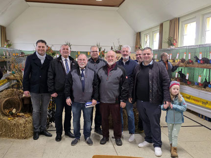 Daniel Hohberger, Schirmherr Bgmstr Frank Stumpf, Ausstellungsltr. Günter Griesbach, Kreisvors. Hans Kittel, Hallenmstr Johann Benkner, Bezirks-und Landesvorsitzender Bernd Polster, Oberfränkischer Clubvorsitzender Matthias Vohburger, Paul-Bernhard-Wagner