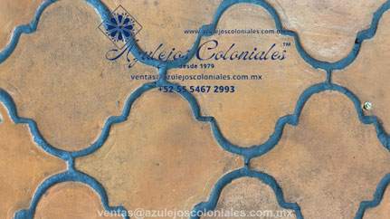 <img src="Loseta Cuadrada de Barro al Natural.jpg" alt=" Loseta Españolita de Barro al Natural hecha en México 100% a mano" />