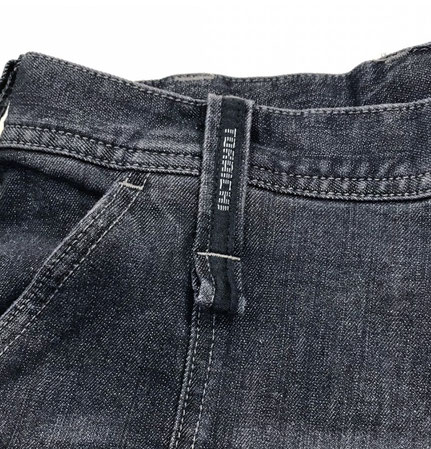 カラビナループ付き