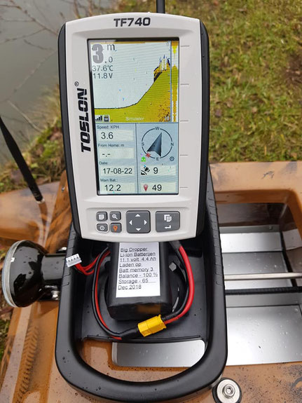 Toslon TF740 onderwatercamera Ultimate Stealth dubbele Cam voerboten baitboats visvinder fishfinder visvinders   Toslon TF640 Toslon TF750 Big Spotter karper carp  karpers Raymarine pro 5 3D Carps  voerboot kopen voerboten Ultimate Stealth Cam