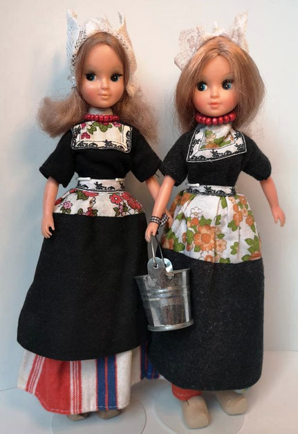 Two 70s Fleur dolls in Volendam costumes. Photo by Angela Mombers.
