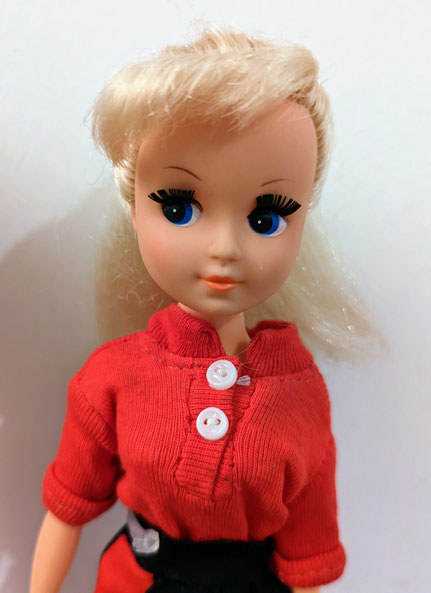 Bermuda Fleur doll second edition with blonde hair.