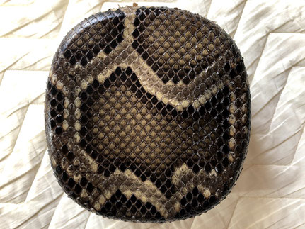 沖縄三線！貴重！知念大工型！本蛇皮、本張り (一枚張り) 三線購入