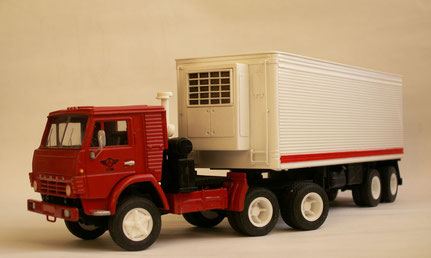 OdAZ-9772 refrigerated semi-trailer, scale 1/43 ; ОдАЗ-9772 рефрижератор