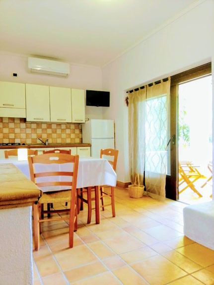Cucina con vista sulla terrazza
