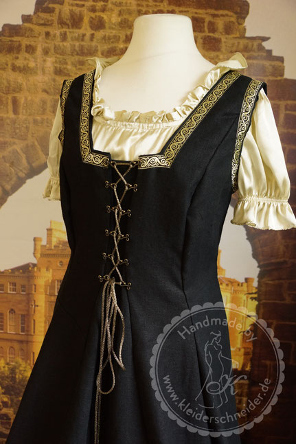 Mittelalterkleid, Mittelaltergewand