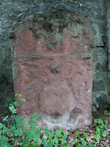 Grabstein einer unbekannten Person /  Foto: Thomas Schwab 2020