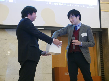 まずはUCS会 会長から・・・