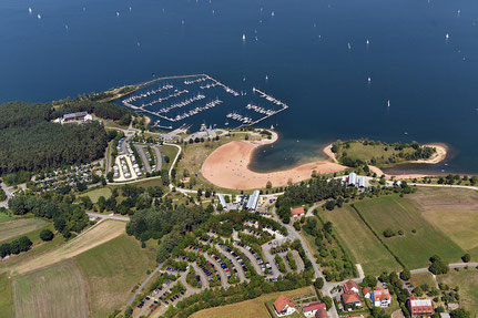 Der Strand und Hafen von Ramsberg