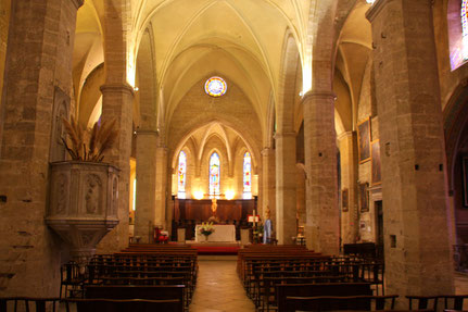 Bild: Kirche in Roquemaure