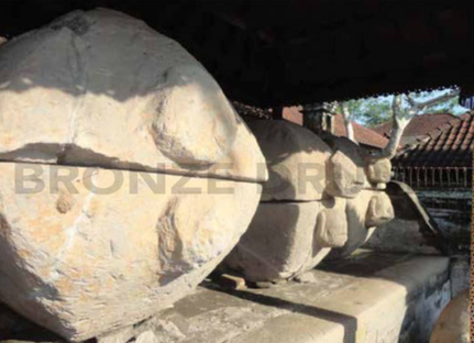 Fig. 17. Sarcophagus in stone with heads (Pura Penataram Sasih-Bali)