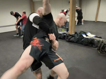 SC Int'l Street Combatives Selbstverteidigung Empty Hands Knife Defense Coach Certification Course Level 1 Germersheim