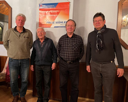 Folgende Vorstandsmitglieder schieden aus (vl.n.r): Günther Werner (2. Kassenprüfer), Siegfried Kupczok (Pressesprecher), Gerd Gries (Schatzmeister) und Friedrich Kühne (Schriftführer)