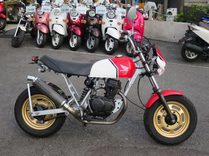 Ape50 CBXカラー ヨシムラマフラー リアフェンダー