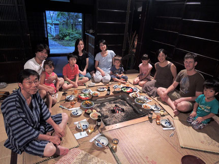お父さん、お姉さん家族、妹さん家族、従姉妹さん!