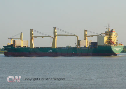 Von den ursprünglich 10 Schiffen der AAL A-Klasse sind noch 9 bei der AAL in Fahrt. Auf dem Foto ist die AAL MELBOURNE auf der Elbe (13.08.2025)