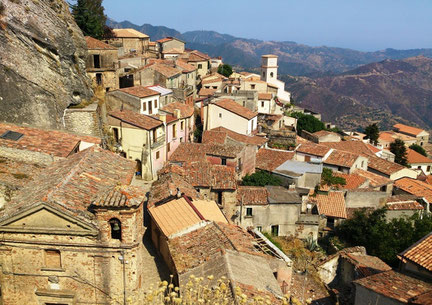 Bova - Dorf im Aspromonte Gebirge Kalabrien
