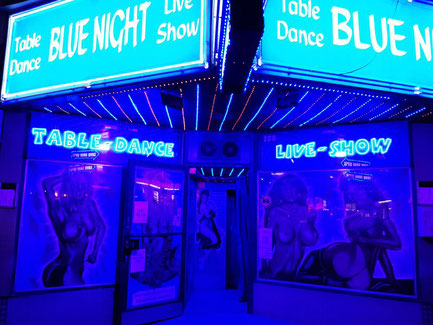 Table Dance BLUE NIGHT Live Show - Reeperbahn 158 Hamburg St. Pauli