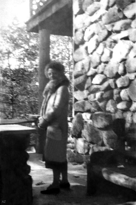 1931-2 ; Mary at the Harmon-on-Hudson property in New York State.