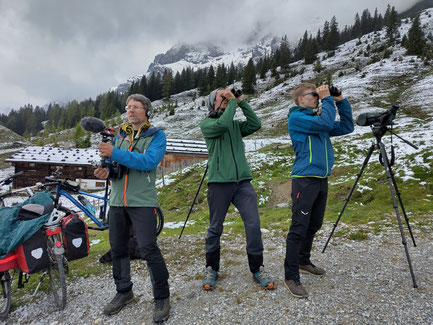 Das Siegerteam der Relativwertung bei der Arbeit