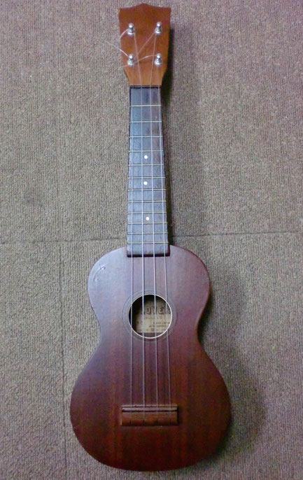 ウクレレ写真館 < A B C > - yano-ukulele-island ページ！