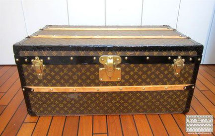 Louis Vuitton cabin trunk - LV Year: around 1920  Exterior: Mark 2 stenciled LV canvas