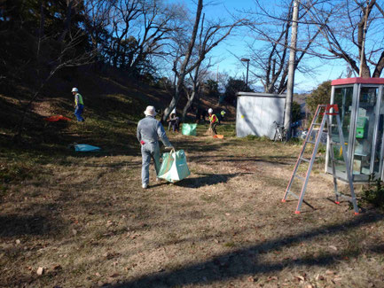 城山児童遊園で玉縄台自治会・緑の会と協働して公園と緑地の整備を実施　1月10日