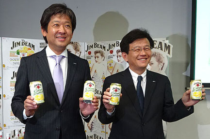 森本昌紀部長(左)と村上悦郎執行役員
