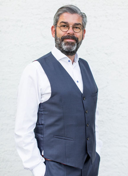 André Suter, KlarText AG - Vermittler für Gewerbeimmobilien in der Schweiz