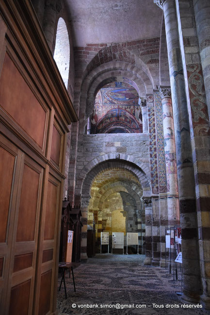 43 - Brioude - Basilique Saint-Julien : Collatéral Sud - Tribune de la chapelle Saint-Michel (Massif intérieur occidental)