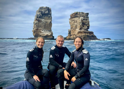 Galapagos Shark Diving - Team of Galapagos Shark Diving