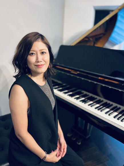 ピアノ講師, ピアノ講師プロフィール, 女性ピアノ講師,ピアノ教室恵比寿, 東京ピアノレッスン, 出張ピアノレッスン講師, ピアノ講師検索, 女性ピアノ講師検索, ピアノ講師検索サイト, 女性ピアニスト, ピアニスト