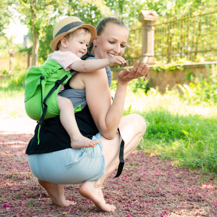 Onbuhimo baby carrier by Huckepack, Toddler carrier, well padded shoulder straps, easy to use, like a rucksack.