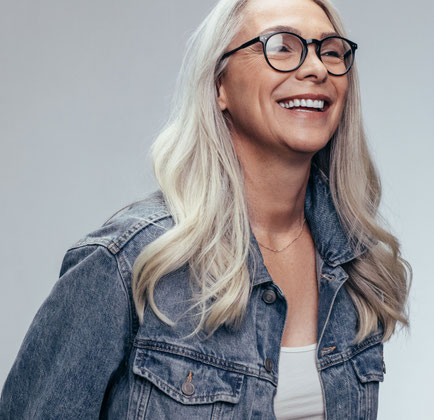Haarschnitt, graue Haare, Grey Blendung nrw,Haarausfall,Friseur Ahaus, Friseur Legden, Friseur Stadtlohn, Friseur Coesfeld, Kopfhautprobleme, Balayage, Friseur in der Nähe,extensions nrw