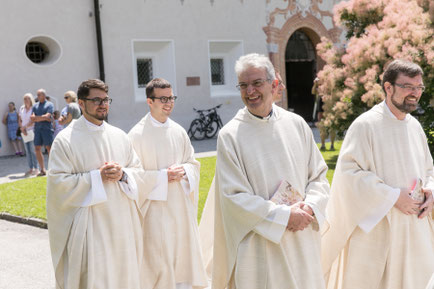Dreifache Priesterweihe bei den Salesianern Don Boscos Foto: Wolf-Bild