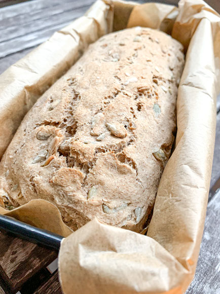 Vollkorn-Brot ...