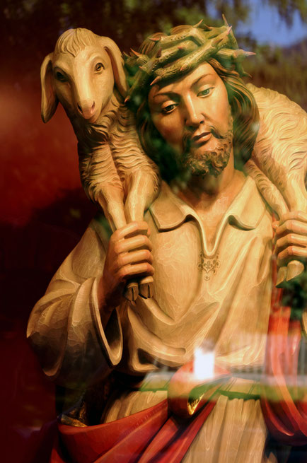 Christus trägt ein Lamm
