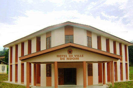 Hotel de ville de Ndom, inauguré en 2013