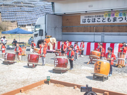 はなほこども園　はなほこどもまつりの様子