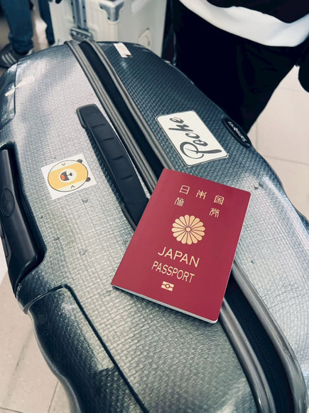 キューケースを入れたこのスーツケースが……