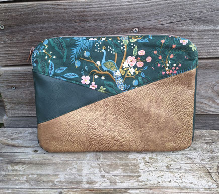 housse de protection pour tablette 10 pouces, ou Ipad, en tissu vert avec des paons, faux cuir doré et vert, protection pour livre, cadeau élégant et bohème