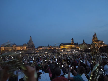 Serenade an der Elbe