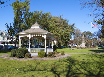 Gazebo on Milford Green. Photo from www.goodfreephotos.com