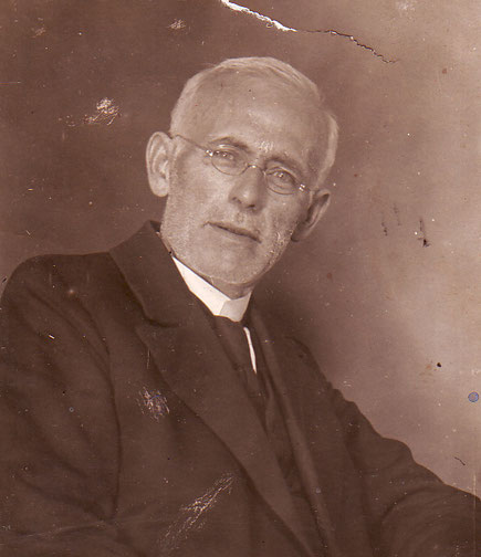 Der Vater Pastor Otto Vogel